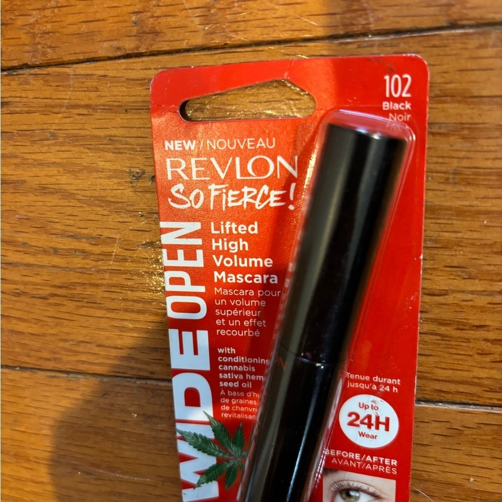 Revlon 24h So Fierce Eyes Wide Open Waterproof Mascara #102 black - Picture 2 of 3